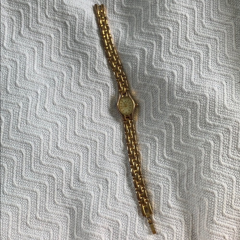 waltham gold watch